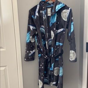 Boys Fleece robe.